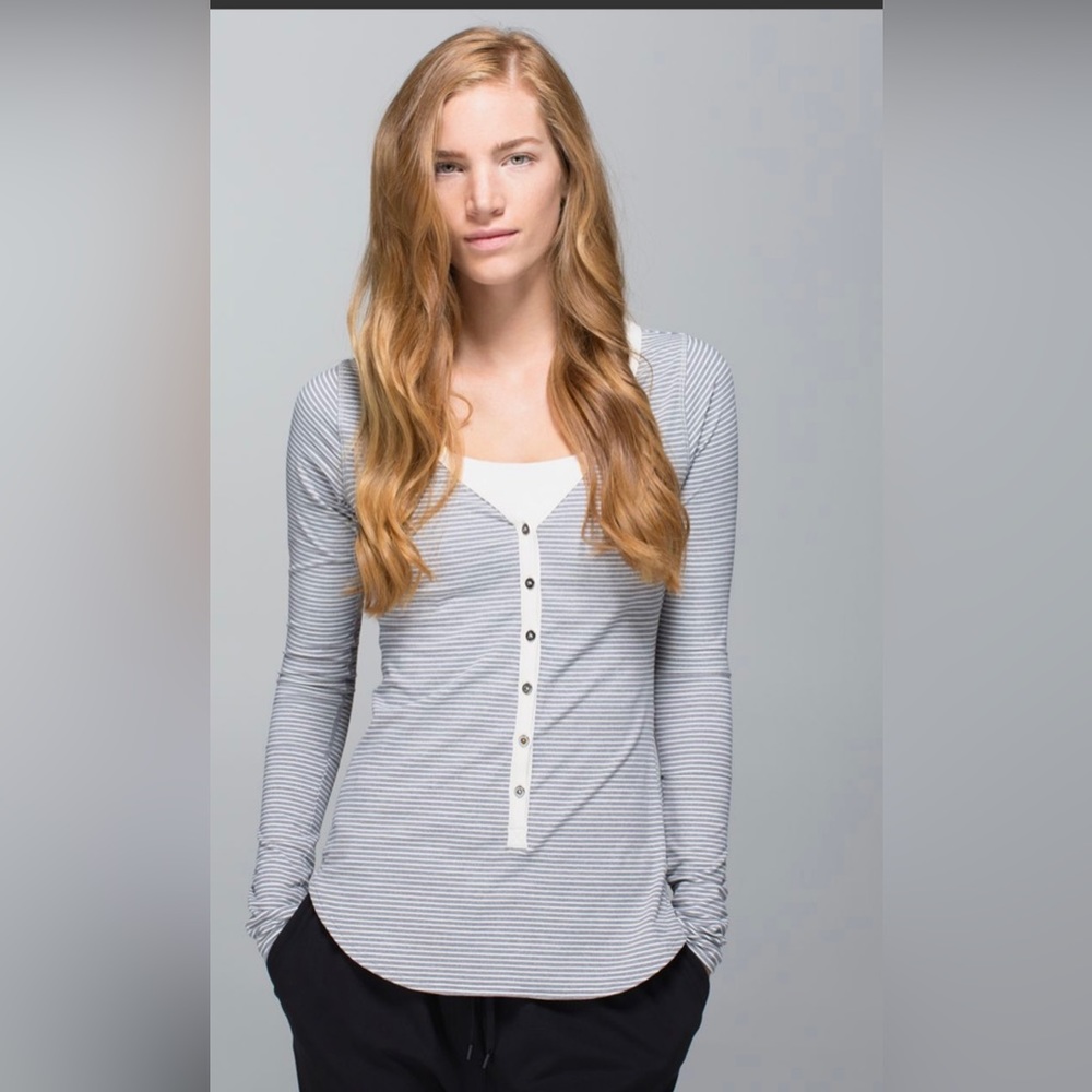 Lululemon Athletica awesoma Henley top angel wing stripe long sleeve 4 XS
